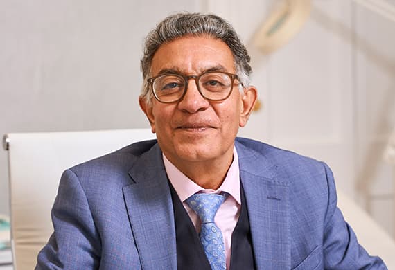 Dr Sunil Chopra